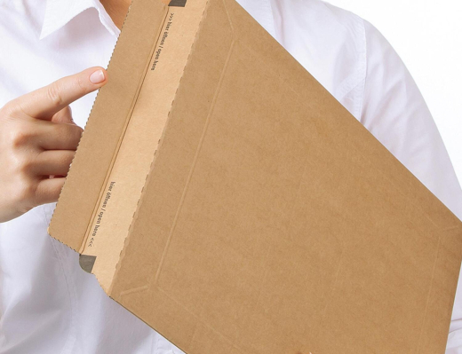 ColomPac Universalverpackung Wickelverpackung starke B-Welle 430 x 300 x -100mm mit Selbstklebeverschluss & Aufreißfaden