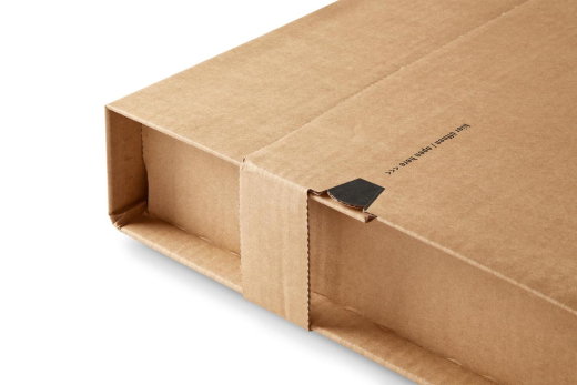 ColomPac Robuste Versandverpackung 371 x 272 x -102mm mit Sicherungslaschen, Selbstklebeverschluss & Aufreißfaden braun