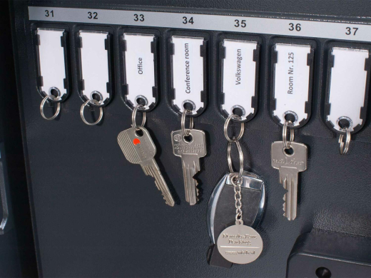 Magnetischer Schlüsselkasten für 50 Schlüssel mit elektronischem Zahlenschloss